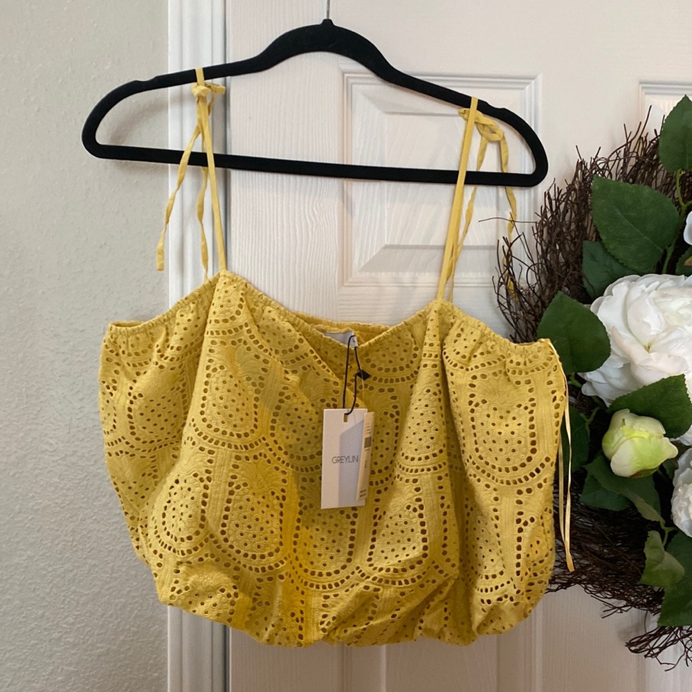 Grab a little sunshine!  Anthropologie top NWT size XL.